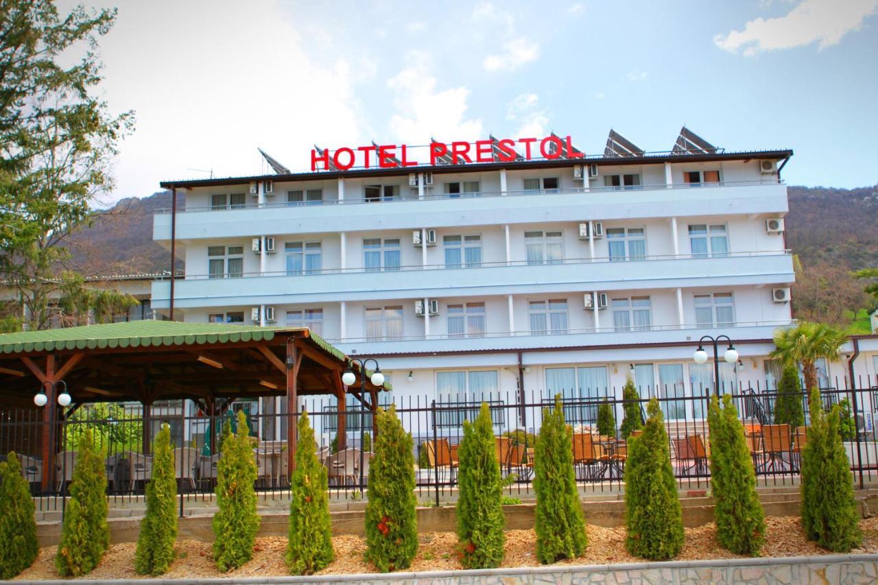 Hotel Prestol โอครีด ภายนอก รูปภาพ